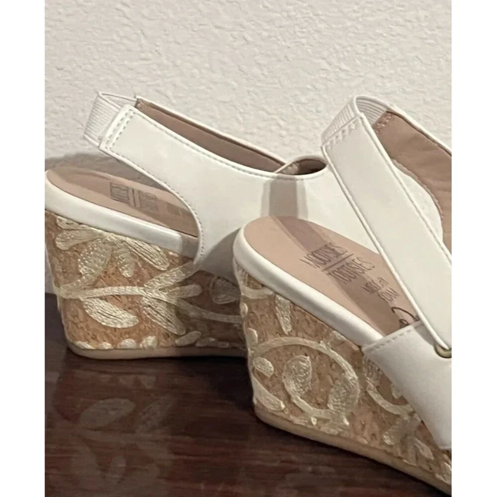 Mootsies Tootsies Cream Platform Wedge Sandals boho Heels 9M